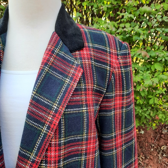 Vintage Y2K Tartan Plaid Wool and Velvet Collar Blazer Winter Classic - Picture 3 of 11